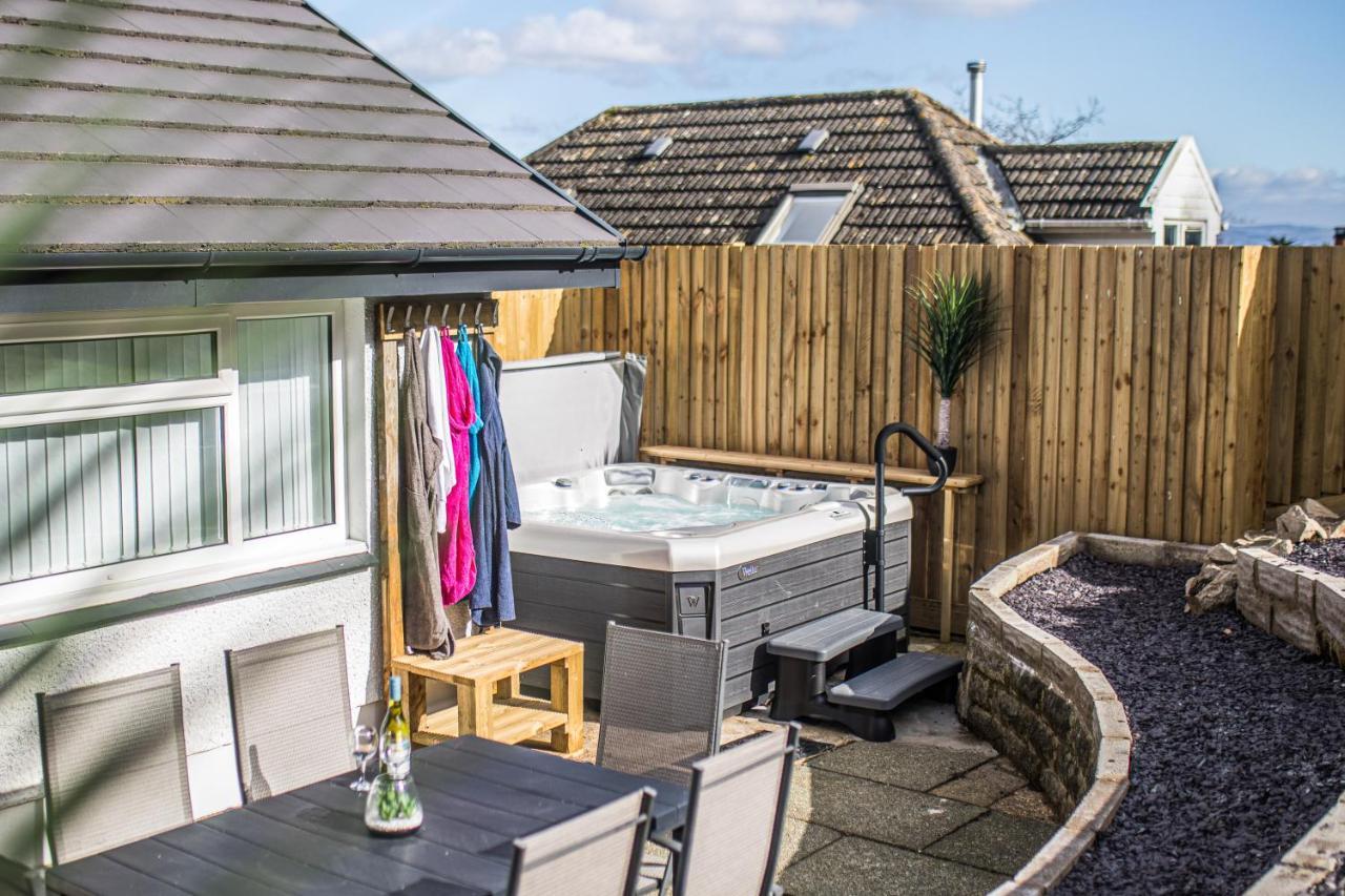 Luxury Property With Hot Tub And Sea Views Oystermouth Exterior foto