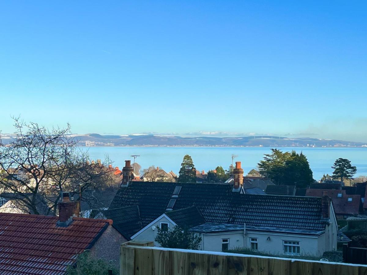 Luxury Property With Hot Tub And Sea Views Oystermouth Exterior foto