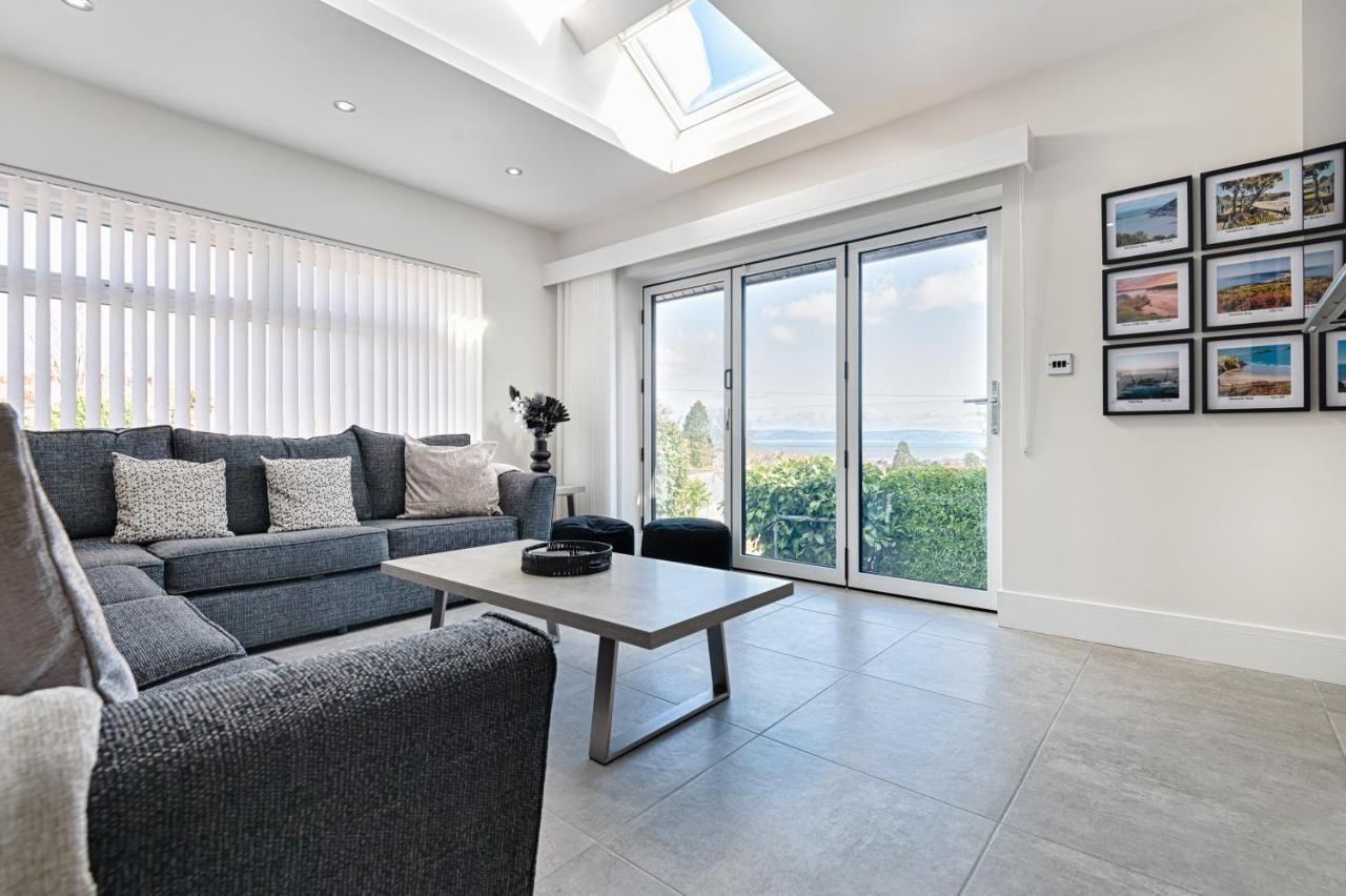 Luxury Property With Hot Tub And Sea Views Oystermouth Exterior foto
