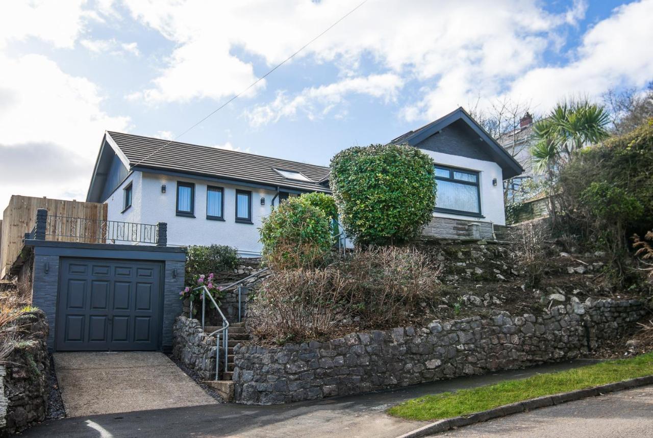 Luxury Property With Hot Tub And Sea Views Oystermouth Exterior foto