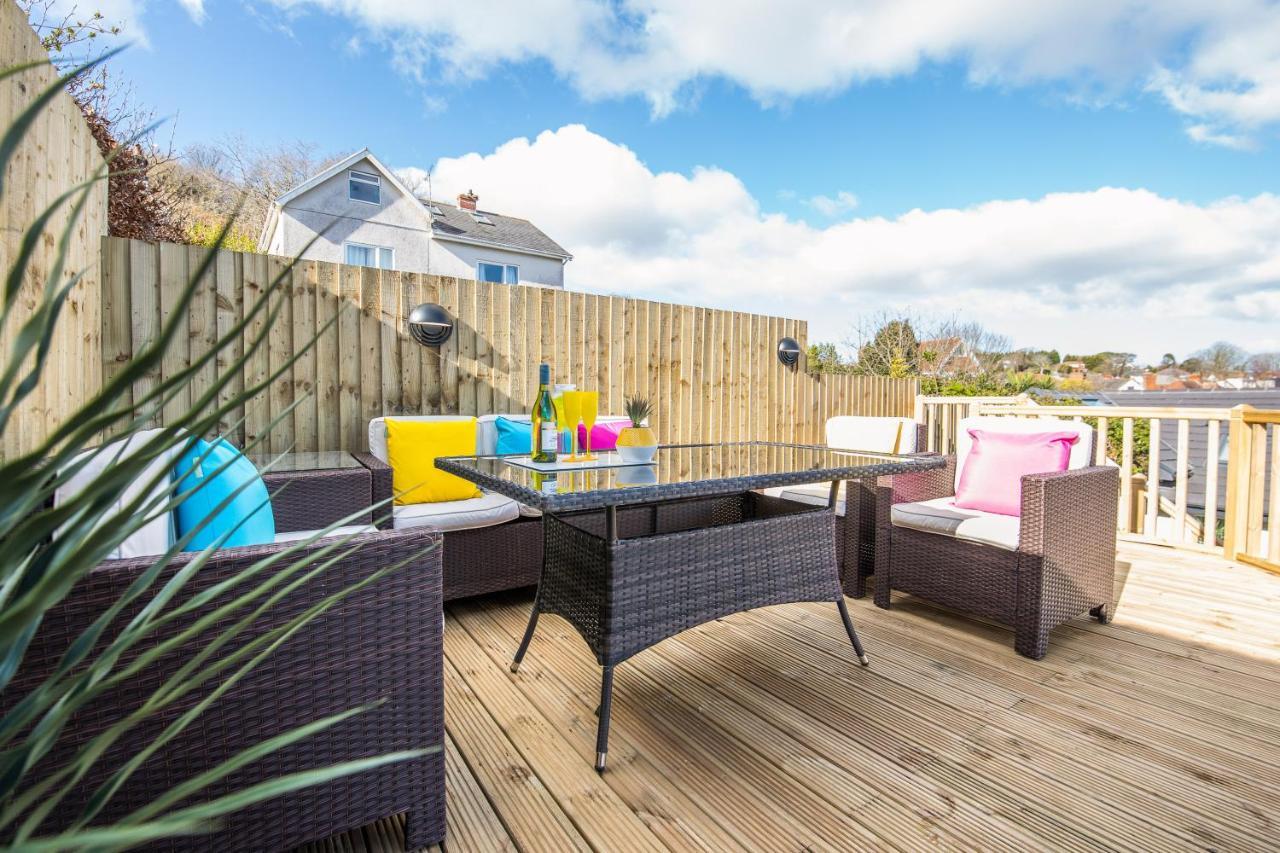 Luxury Property With Hot Tub And Sea Views Oystermouth Exterior foto