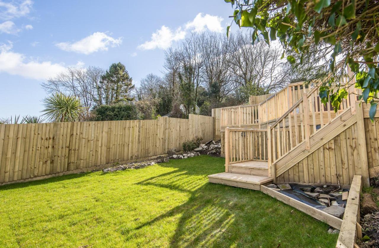 Luxury Property With Hot Tub And Sea Views Oystermouth Exterior foto