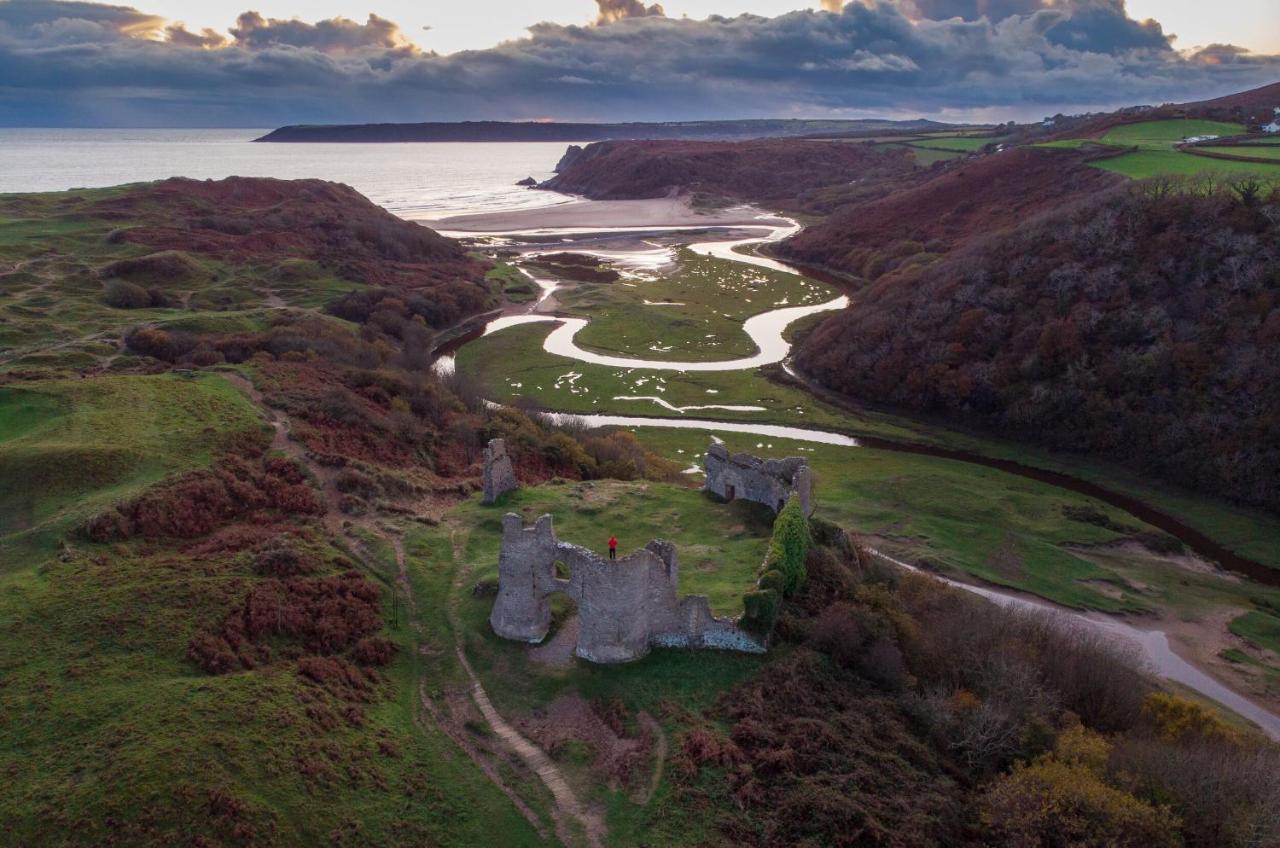 Luxury Property With Hot Tub And Sea Views Oystermouth Exterior foto